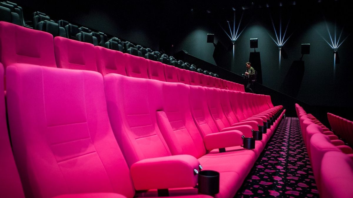 Síť multikin Cinestar ruší projekce, festival Jeden svět přerušen do odvolání